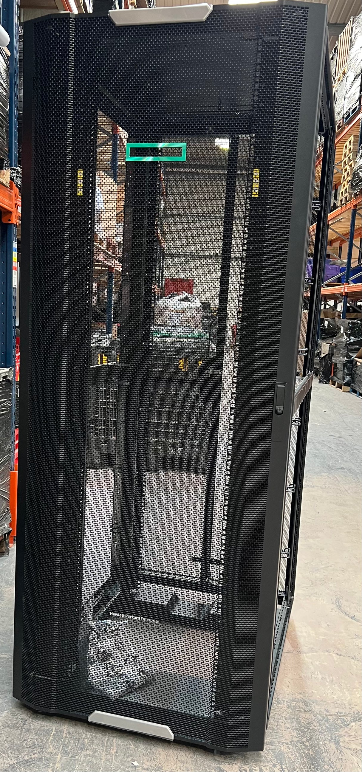 Brand New HP 42u Server Rack Cabinet - Complete With Keys - Product NO: 866975-001