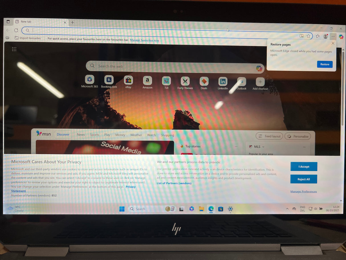 HP Zbook Studio X360 G5 i7 8850H 32GB 512GB NVMe Windows 11 Pro 15.6" Display Quardo P2000 GPU